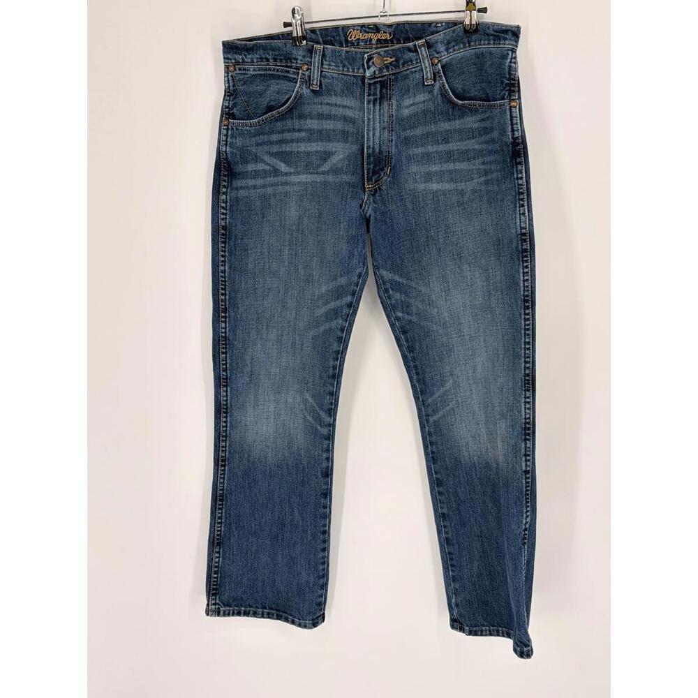 Wrangler Vintage Faded Denim Jeans Relaxed Fit Waist 34 x Length 32 Cotton